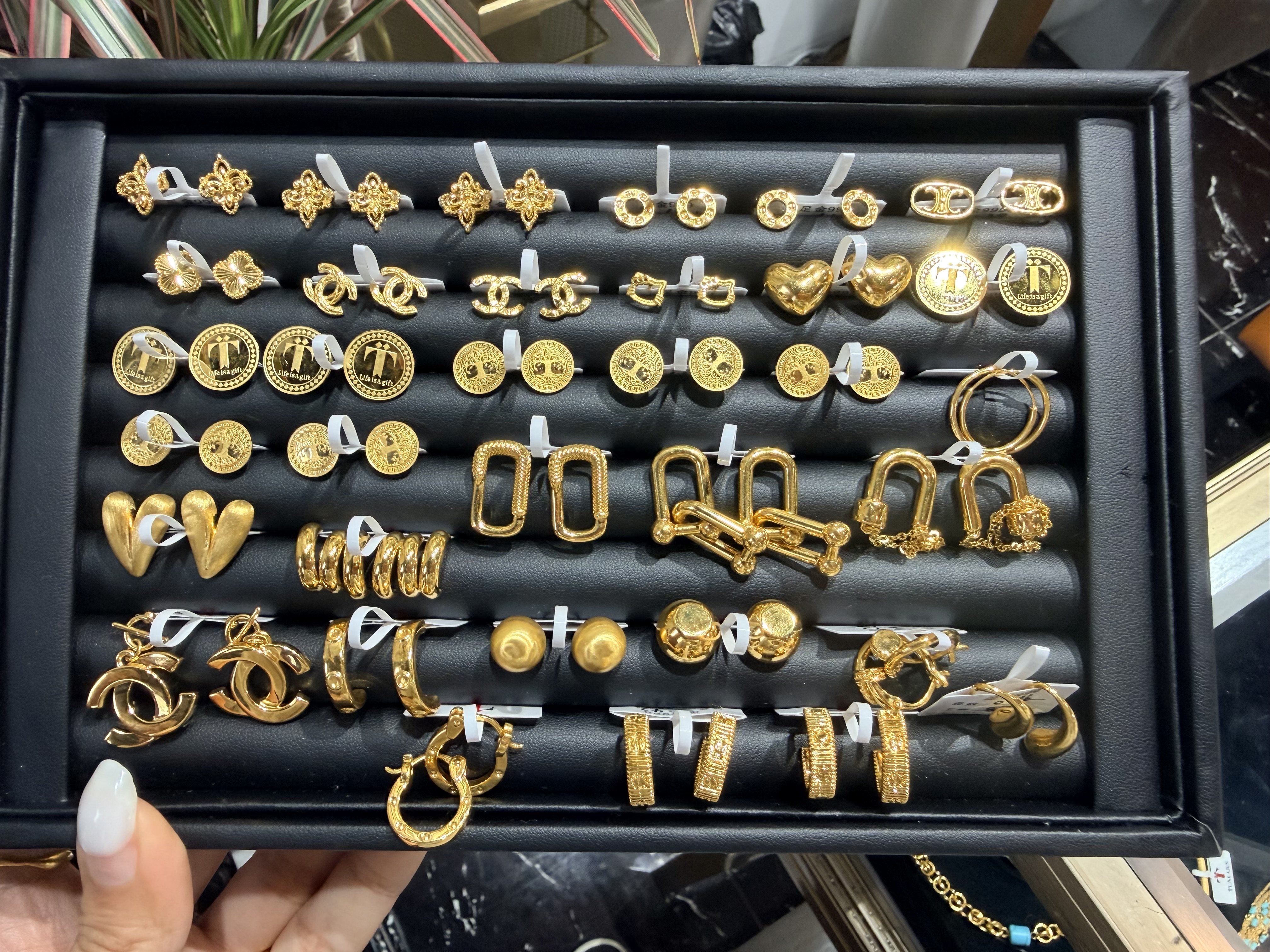 足金耳饰